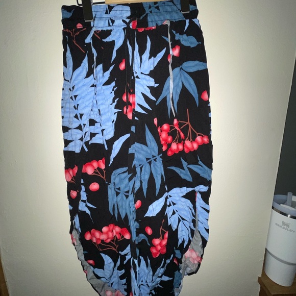 Floral Black Skirt - Picture 1 of 7